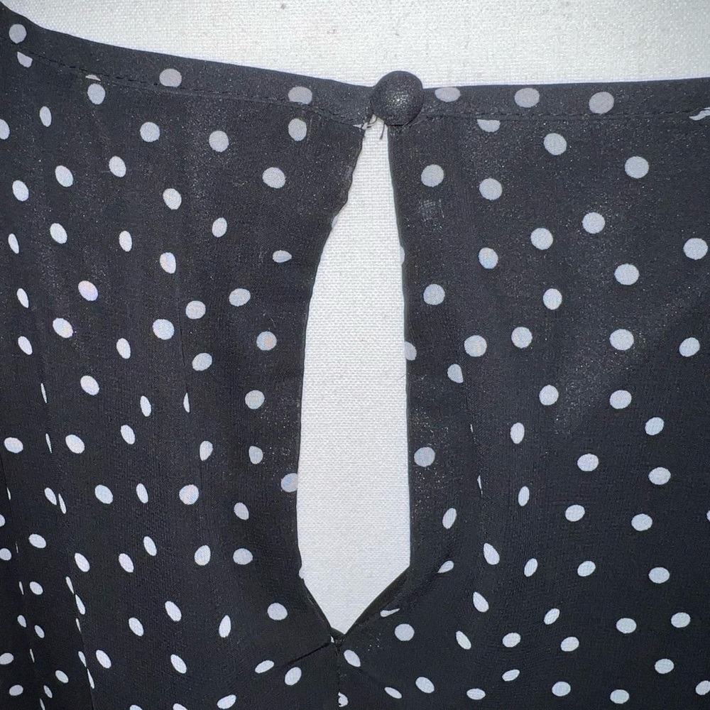 Black White Polka Dot Lined ruffle Sleeve Dress - Picture 4 of 6